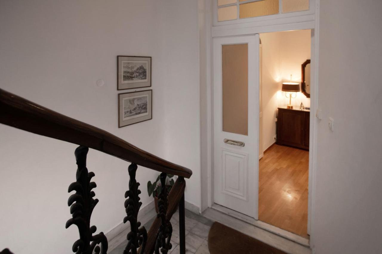 Neoclassical Apartment Close To Syntagma-Plaka By Ghh เอเธนส์ ภายนอก รูปภาพ